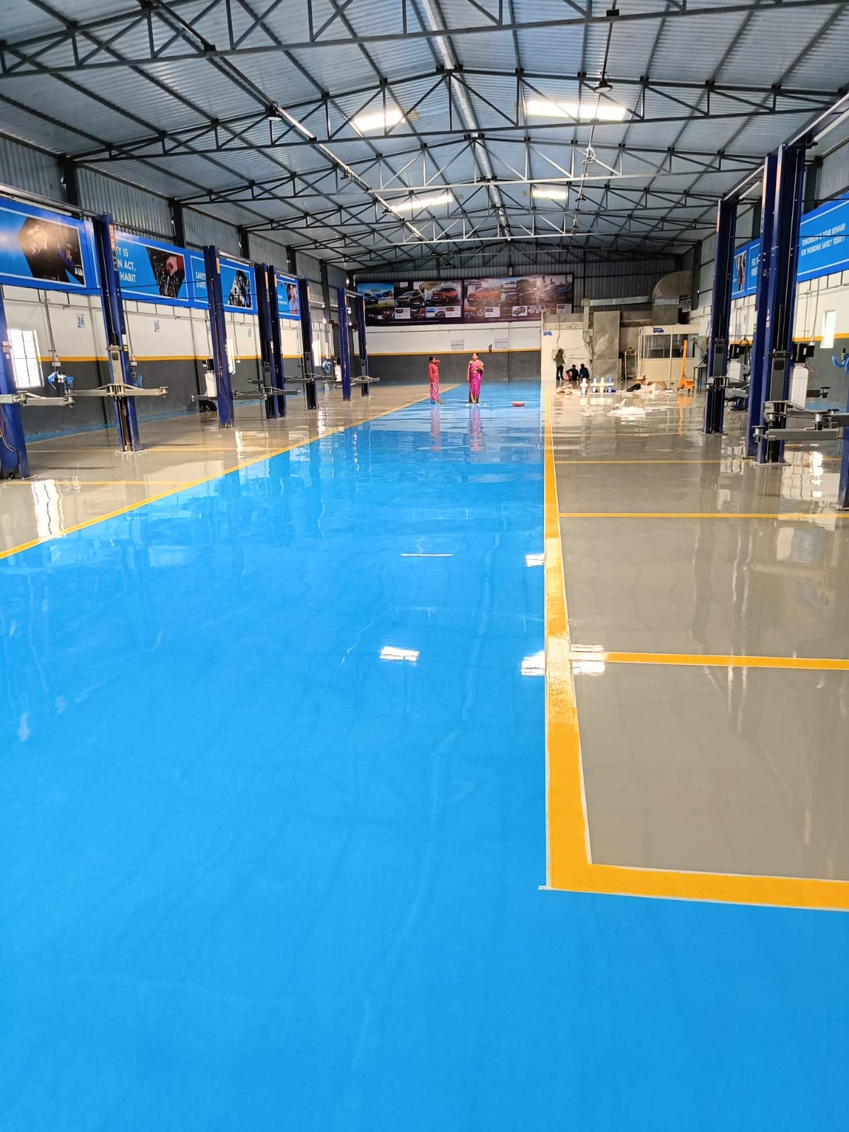 Automobile Service Bay — Epoxy Flooring